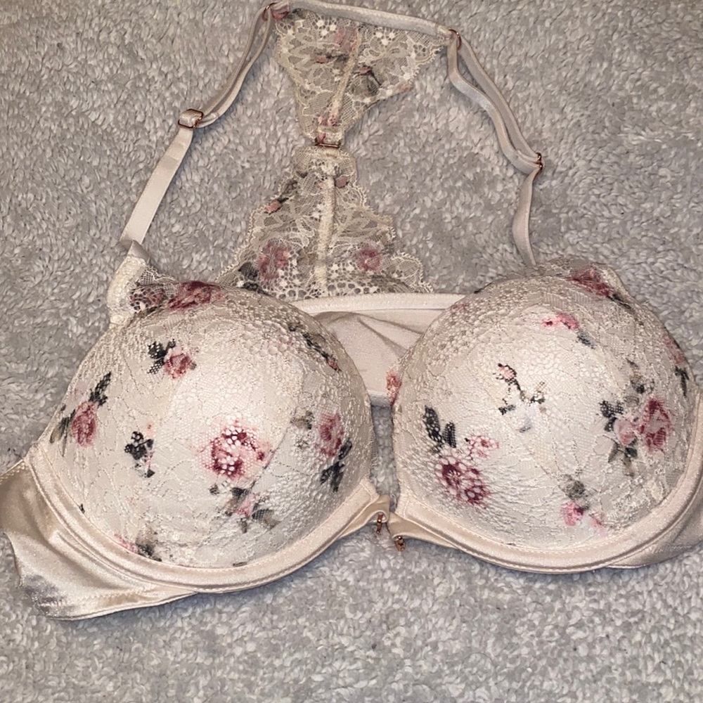 PINK/VS floral lace bra Size 36B